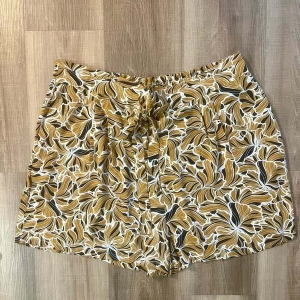 NWT DR2 Paperbag Leaf Print Shorts Tan and Navy XXL